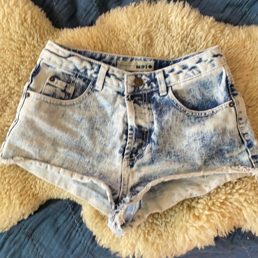 Topshop Moto acid wash denim cutoff shorts